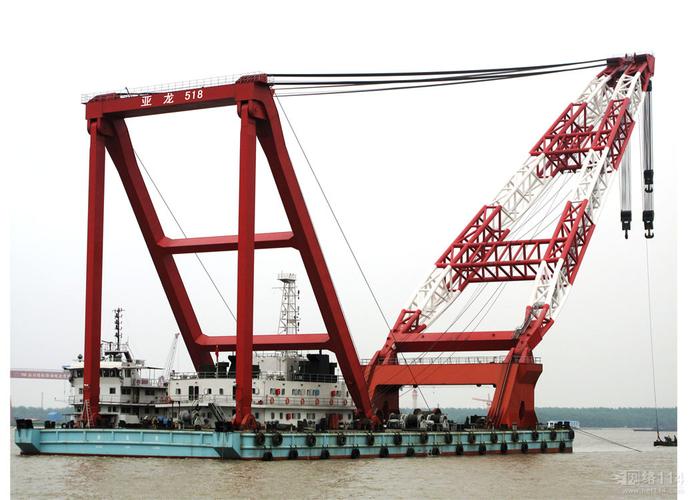 青島港300噸500噸/1300噸/3600噸起重船/浮吊船出租作業